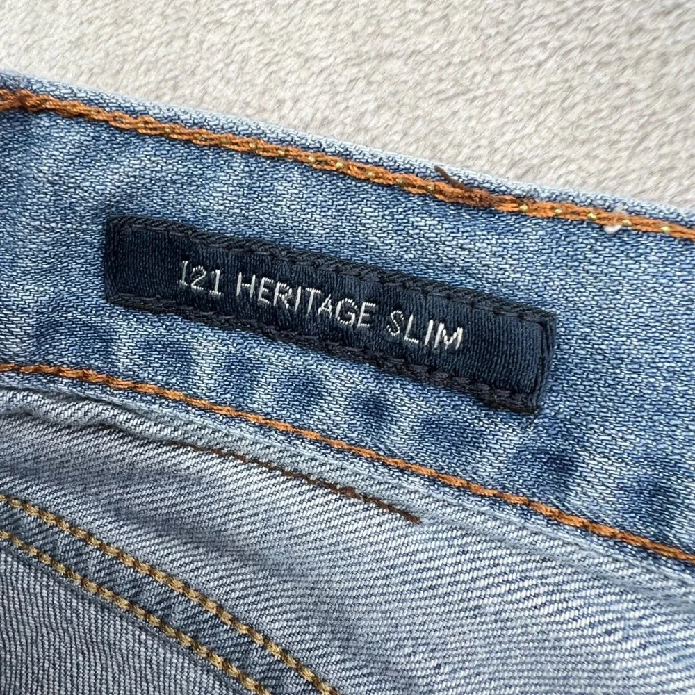 Lucky Brand 121 Heritage Slim Jeans Mens 36x30 Light Wash Blue Distressed Denim‎